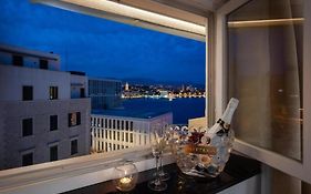 Top Rooms